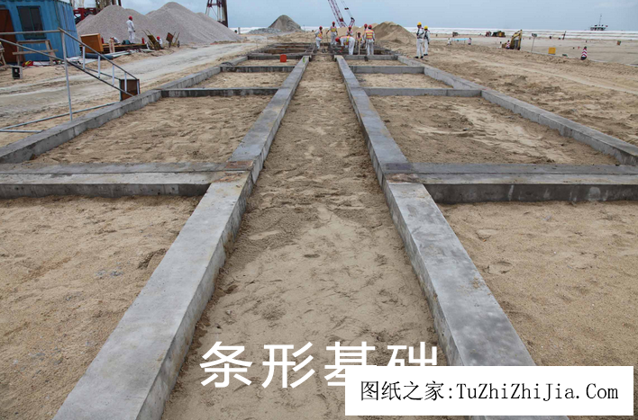 自蓋房基礎(chǔ)該選擇獨(dú)立基礎(chǔ)還是條形基礎(chǔ)？