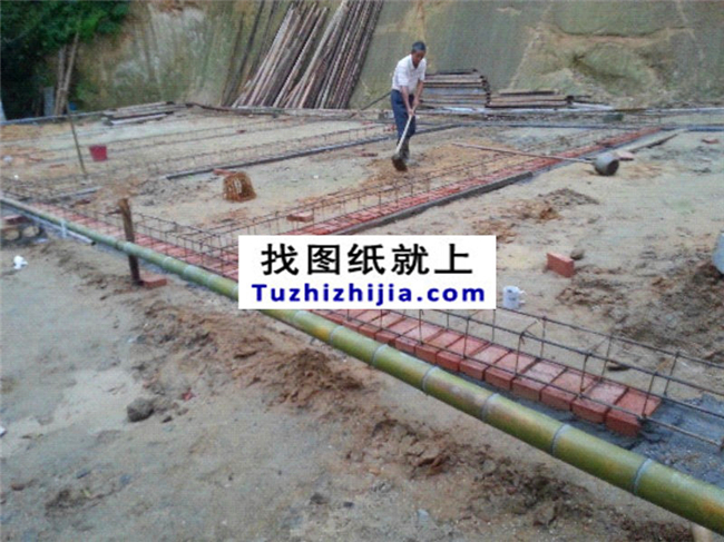湖南省劉先生自建的雙拼二層帶閣樓全套施工直播。