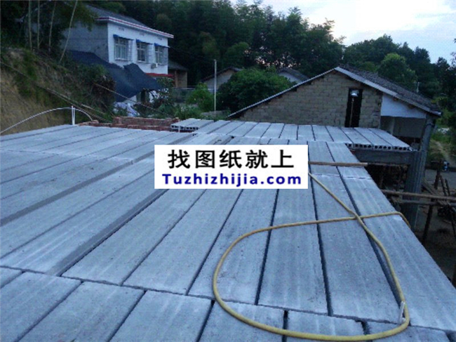 湖南省劉先生自建的雙拼二層帶閣樓全套施工直播。