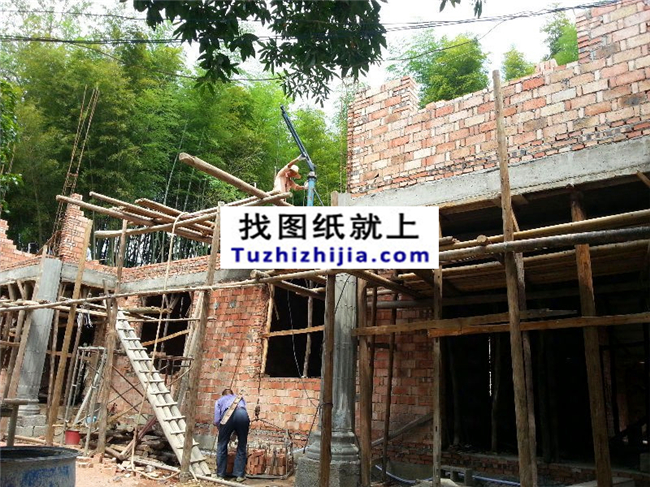 湖南省劉先生自建的雙拼二層帶閣樓全套施工直播。