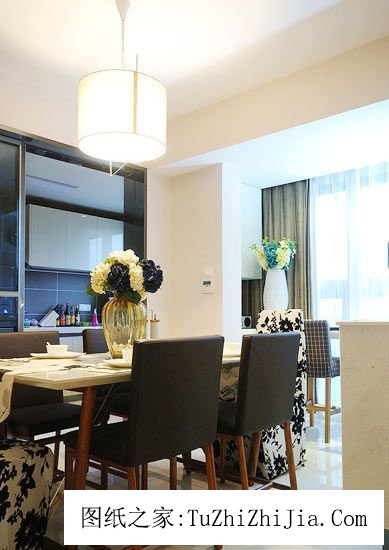 家居風(fēng)景達(dá)人 餐桌擺放也有講究