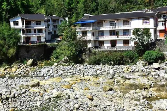 20萬建造的農(nóng)村小別墅-竟然比城市里面的好看！