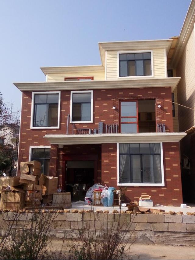 新農(nóng)村別墅設(shè)計(jì)圖，三層溫馨小居接地氣！