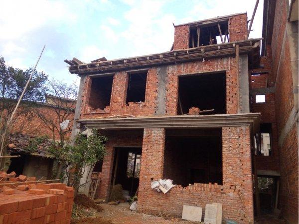 新農(nóng)村別墅設(shè)計(jì)圖，三層溫馨小居接地氣！