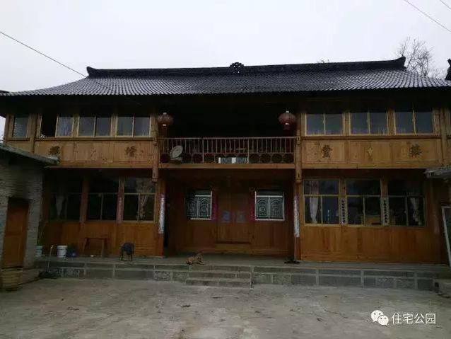 各省網(wǎng)友曬民居，10省特色別墅，哪省得第一？