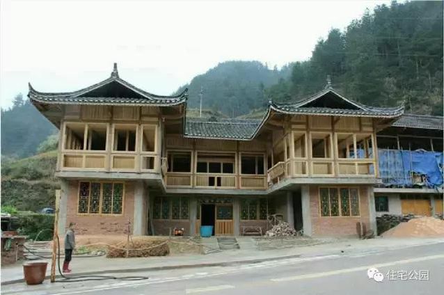 各省網(wǎng)友曬民居，10省特色別墅，哪省得第一？