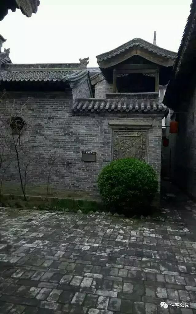 水泊梁山不僅有傳奇，也有特色民居