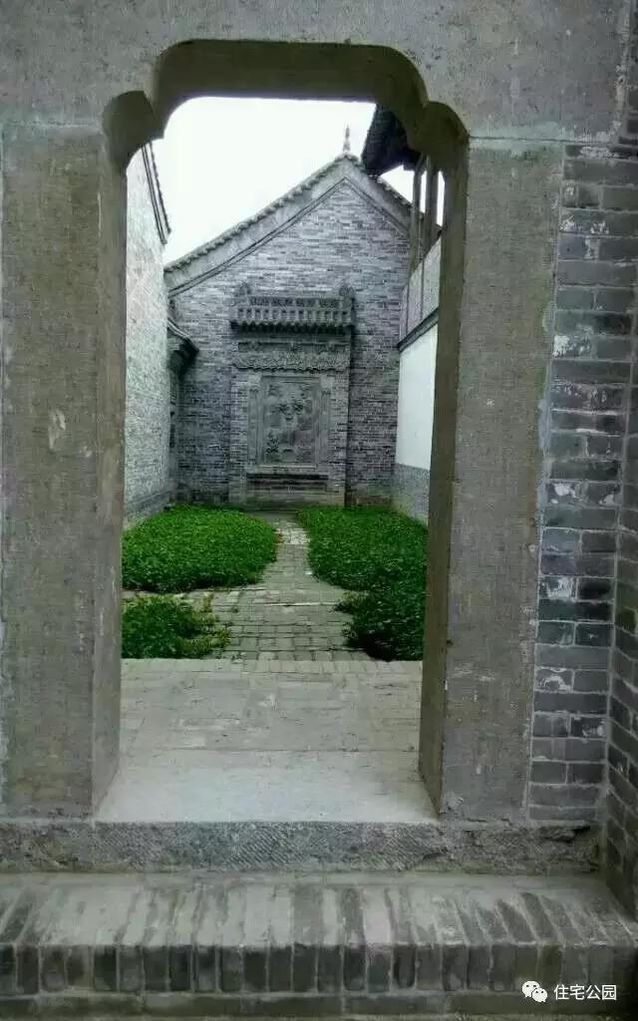 水泊梁山不僅有傳奇，也有特色民居