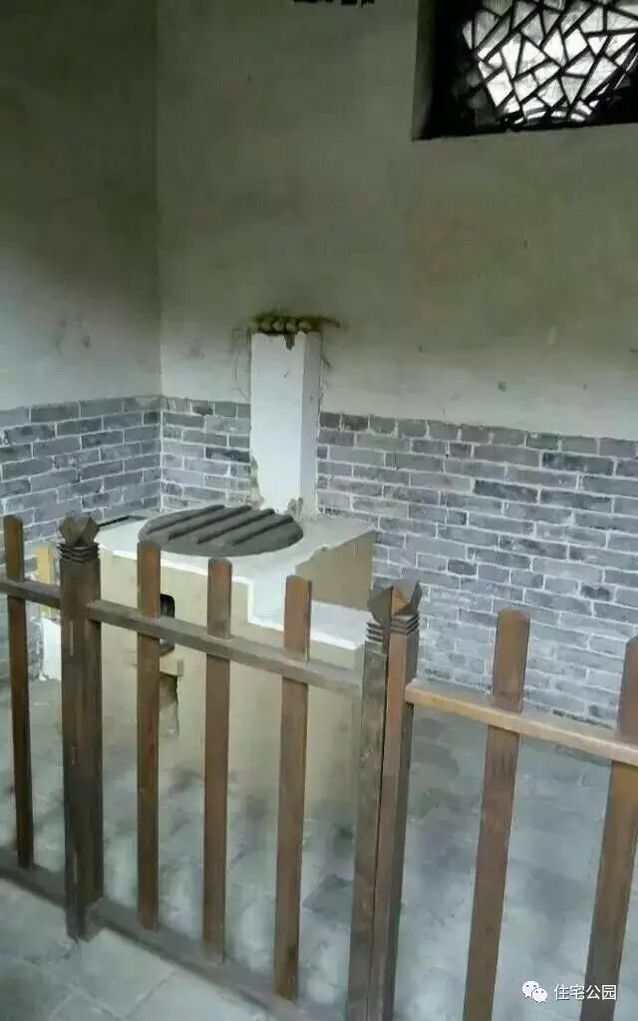 水泊梁山不僅有傳奇，也有特色民居