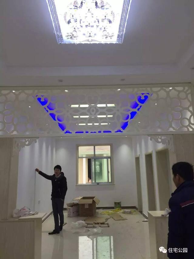 80后小伙千里歸家建新房，力求完美換掉施工隊，只是為了面子？