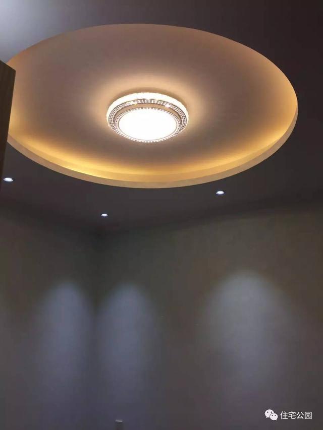 80后小伙千里歸家建新房，力求完美換掉施工隊，只是為了面子？