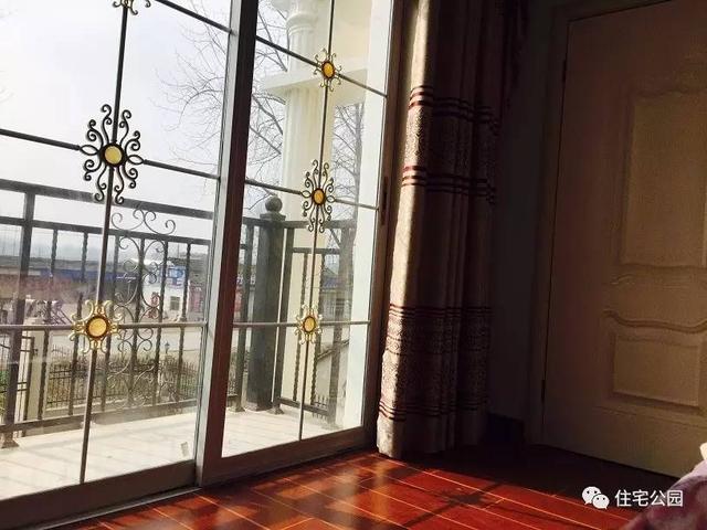 80后小伙千里歸家建新房，力求完美換掉施工隊，只是為了面子？