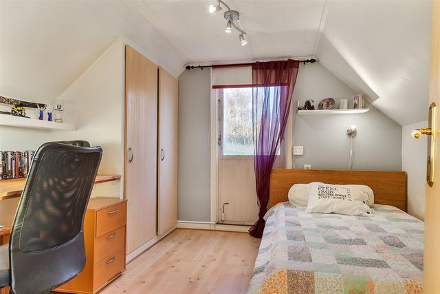 這個農(nóng)村建別墅無限制 他們反而開始建小別墅 夠住舒適就好！