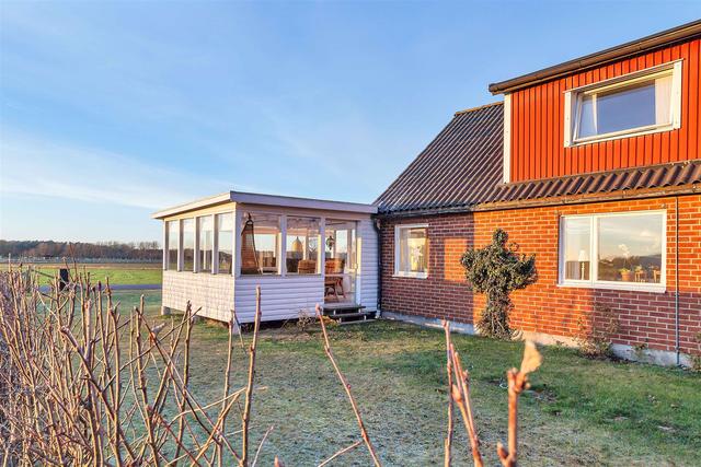 這個農(nóng)村建別墅無限制 他們反而開始建小別墅 夠住舒適就好！