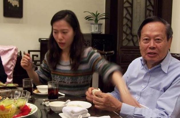 諾貝爾獎獲得者楊振寧院士，清華大學為他專門設計別墅一棟！