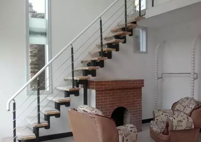 城市房?jī)r(jià)太貴，農(nóng)村小伙子把錢拿回鄉(xiāng)下蓋了一棟別墅！