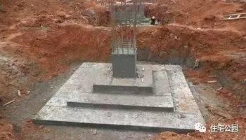 房子80萬，基礎(chǔ)15萬，跨渠建別墅就是這么任性！