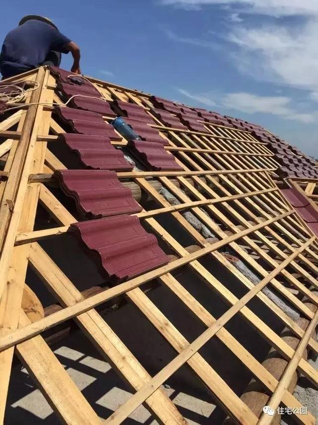 房子80萬，基礎(chǔ)15萬，跨渠建別墅就是這么任性！