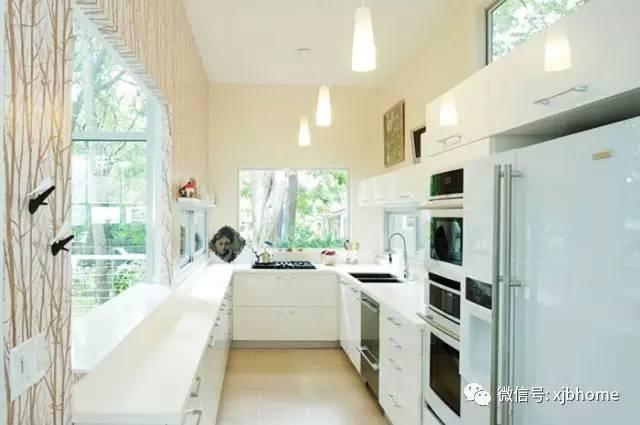 她用5個集裝箱, 建起一棟絕美別墅