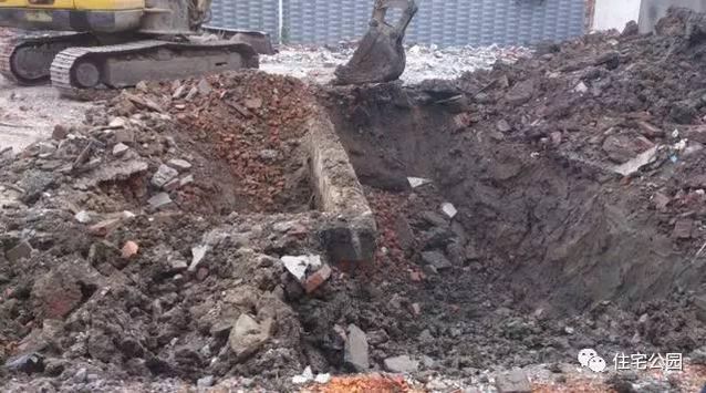 農(nóng)村小伙歷時半年自建40萬別墅，村里人看了都羨慕！