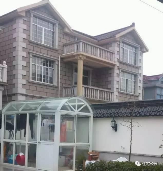 農(nóng)村小伙歷時半年自建40萬別墅，村里人看了都羨慕！