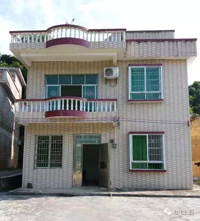 10多萬(wàn)自建農(nóng)村小洋樓，造價(jià)這么便宜，再也找不出第二家！