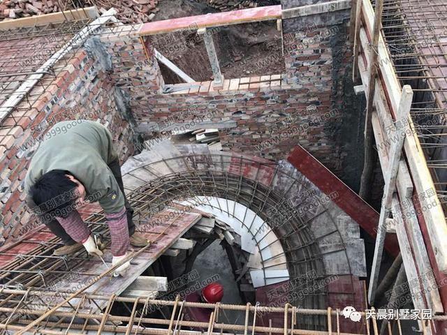 自從蓋了這套歐式別墅設(shè)計(jì)，親戚鄰居來的就勤了！