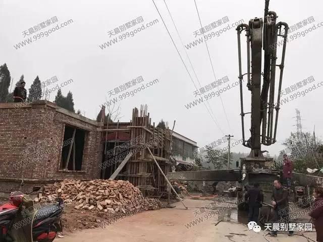 自從蓋了這套歐式別墅設(shè)計(jì)，親戚鄰居來的就勤了！