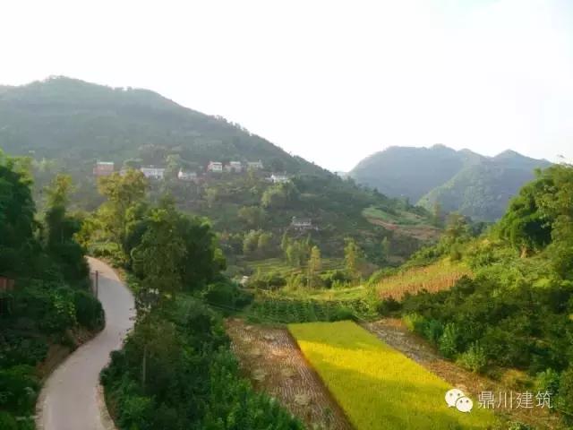 主體30萬(wàn)建出來(lái)的農(nóng)村小別墅竟然長(zhǎng)這樣，真是360度無(wú)死角！