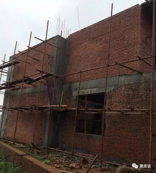 百萬(wàn)自建三層農(nóng)村別墅設(shè)計(jì)方案，建成后是村里最好的！