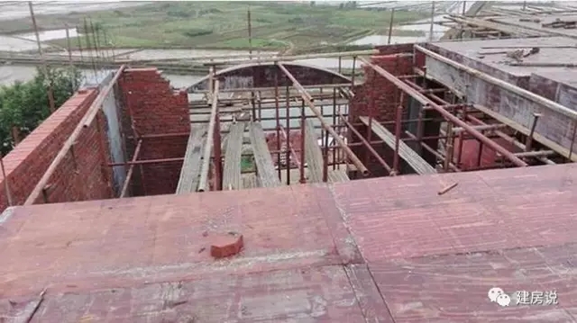 百萬(wàn)自建三層農(nóng)村別墅設(shè)計(jì)方案，建成后是村里最好的！