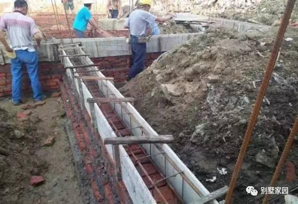 自建三層農(nóng)村別墅設計，主體30多萬，親你覺得值嗎？