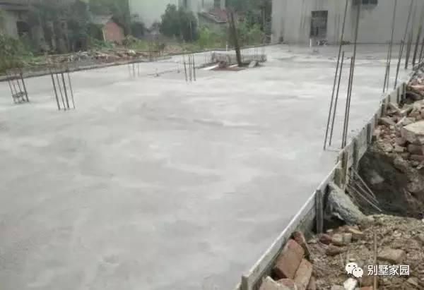 自建三層農(nóng)村別墅設計，主體30多萬，親你覺得值嗎？