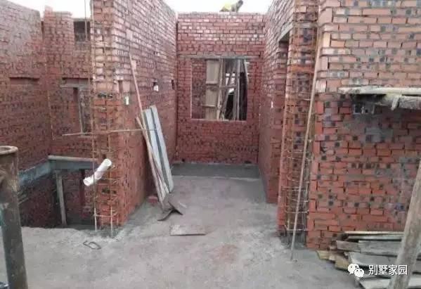 自建三層農(nóng)村別墅設計，主體30多萬，親你覺得值嗎？