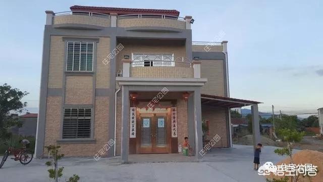 在農(nóng)村自建房子大概要多少錢一平？要別墅類型好看的