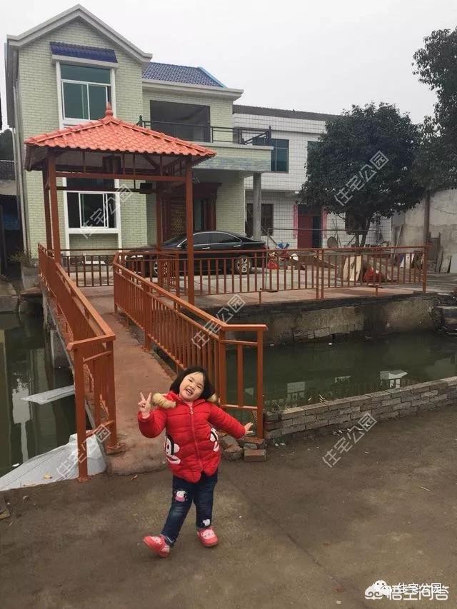 在農(nóng)村自建房子大概要多少錢一平？要別墅類型好看的