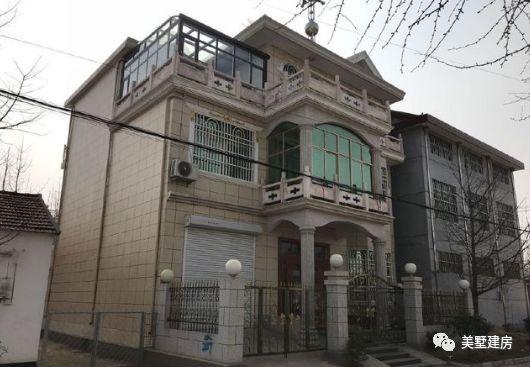 農(nóng)村實(shí)拍三層簡歐風(fēng)格自建樓，外觀棒棒噠