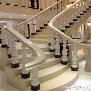 樓梯裝修是先貼石材板還是先安扶手？