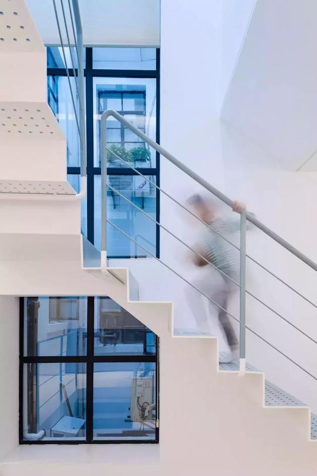 上海舊房改造實拍，搖身一變成清新別墅