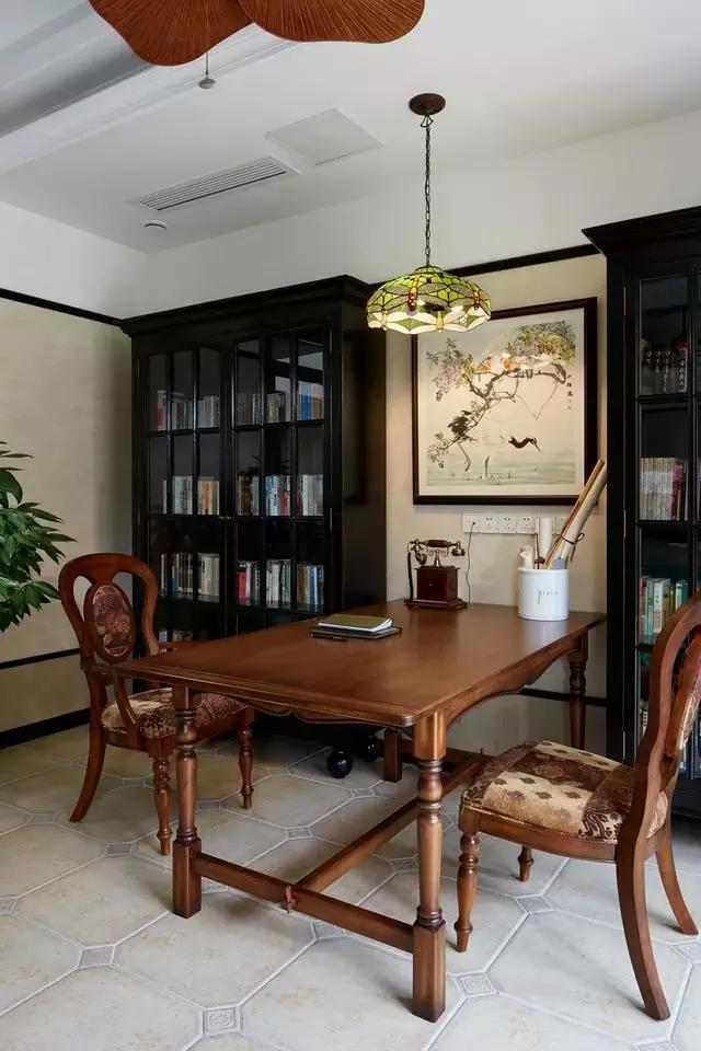 美式風(fēng)格別墅裝修案例鑒賞，完美體現(xiàn)優(yōu)雅尊貴