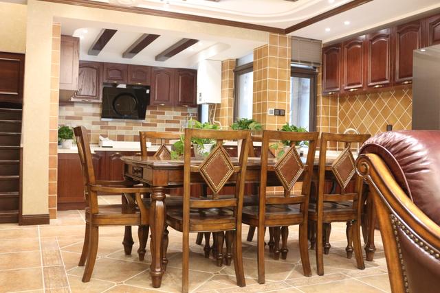 美式別墅豪宅裝修設(shè)計(jì)方案圖片，還帶小院子