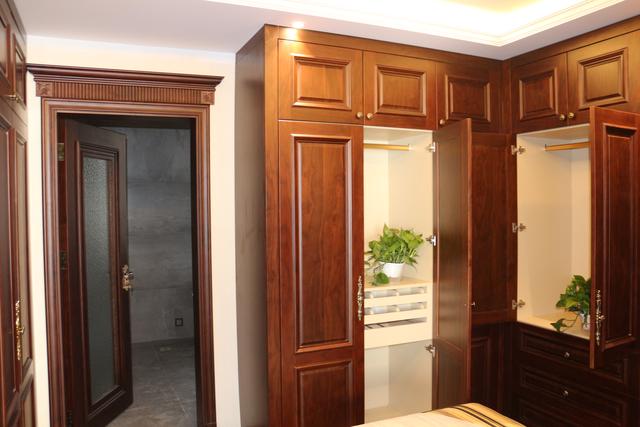 美式別墅豪宅裝修設(shè)計(jì)方案圖片，還帶小院子