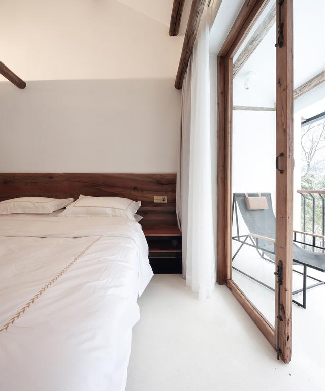 極簡風(fēng)格獨(dú)棟別墅裝修，回歸自然，簡潔、明了