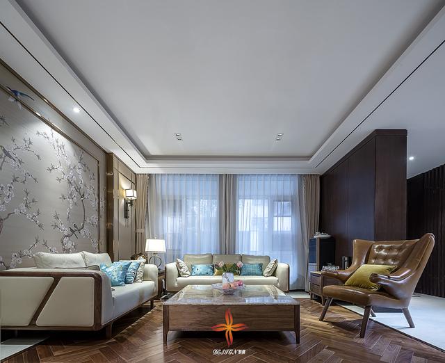 中式與現(xiàn)代結(jié)構(gòu)三層復(fù)式別墅裝修案例實(shí)拍，漂亮