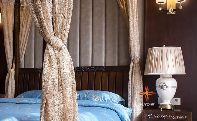 中式與現(xiàn)代結(jié)構(gòu)三層復(fù)式別墅裝修案例實(shí)拍，漂亮