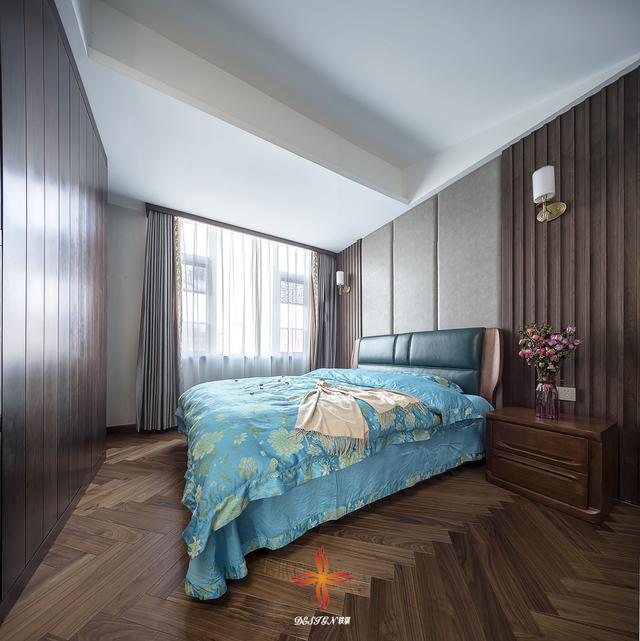 中式與現(xiàn)代結(jié)構(gòu)三層復(fù)式別墅裝修案例實(shí)拍，漂亮