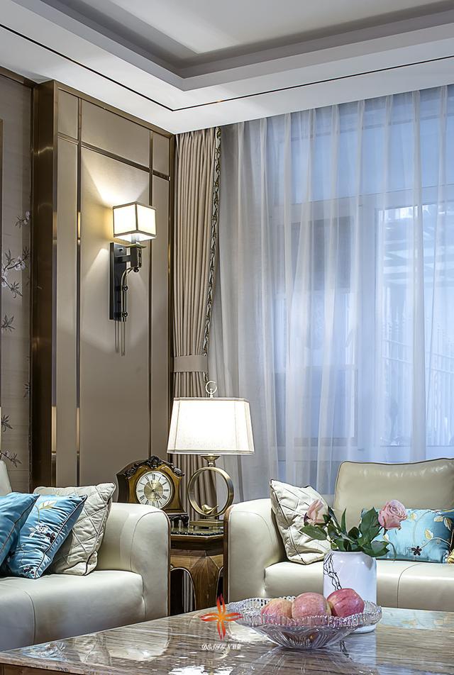 中式與現(xiàn)代結(jié)構(gòu)三層復(fù)式別墅裝修案例實(shí)拍，漂亮