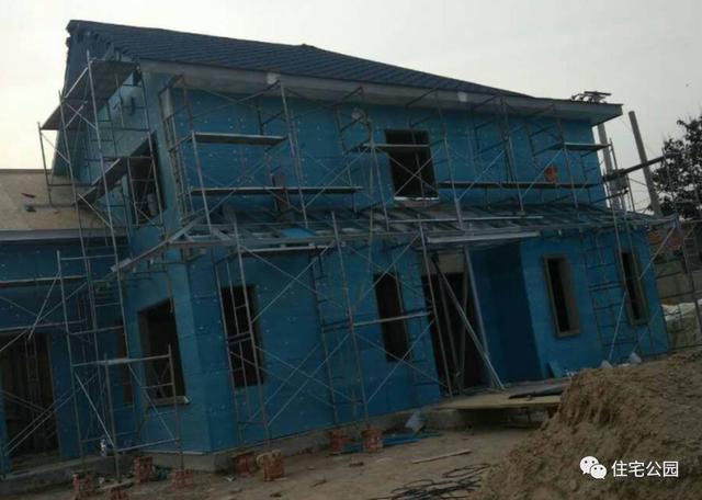 農(nóng)村自建輕鋼別墅，造價1000每平，磚混真的要被取代嗎？