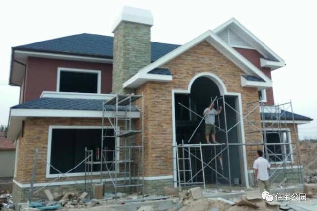 農(nóng)村自建輕鋼別墅，造價1000每平，磚混真的要被取代嗎？