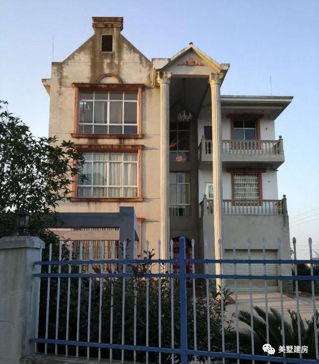 農(nóng)村自建房羅馬柱別瞎用，用不好能毀了整棟別墅